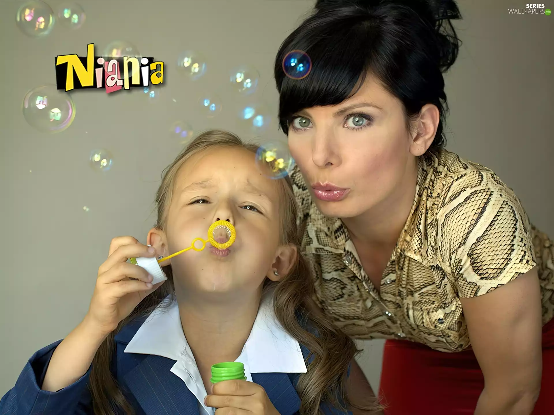 series, interesting eyes, Agnieszka Dygant, nanny