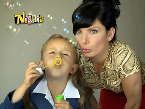 series, interesting eyes, Agnieszka Dygant, nanny